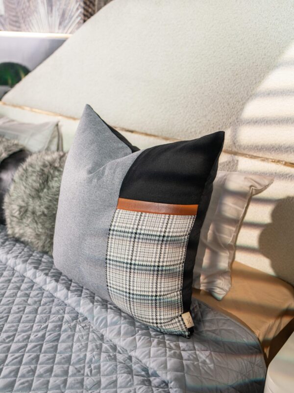 The Svelte Bed Set - Image 4