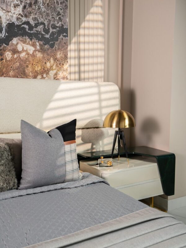 The Svelte Bed Set - Image 2