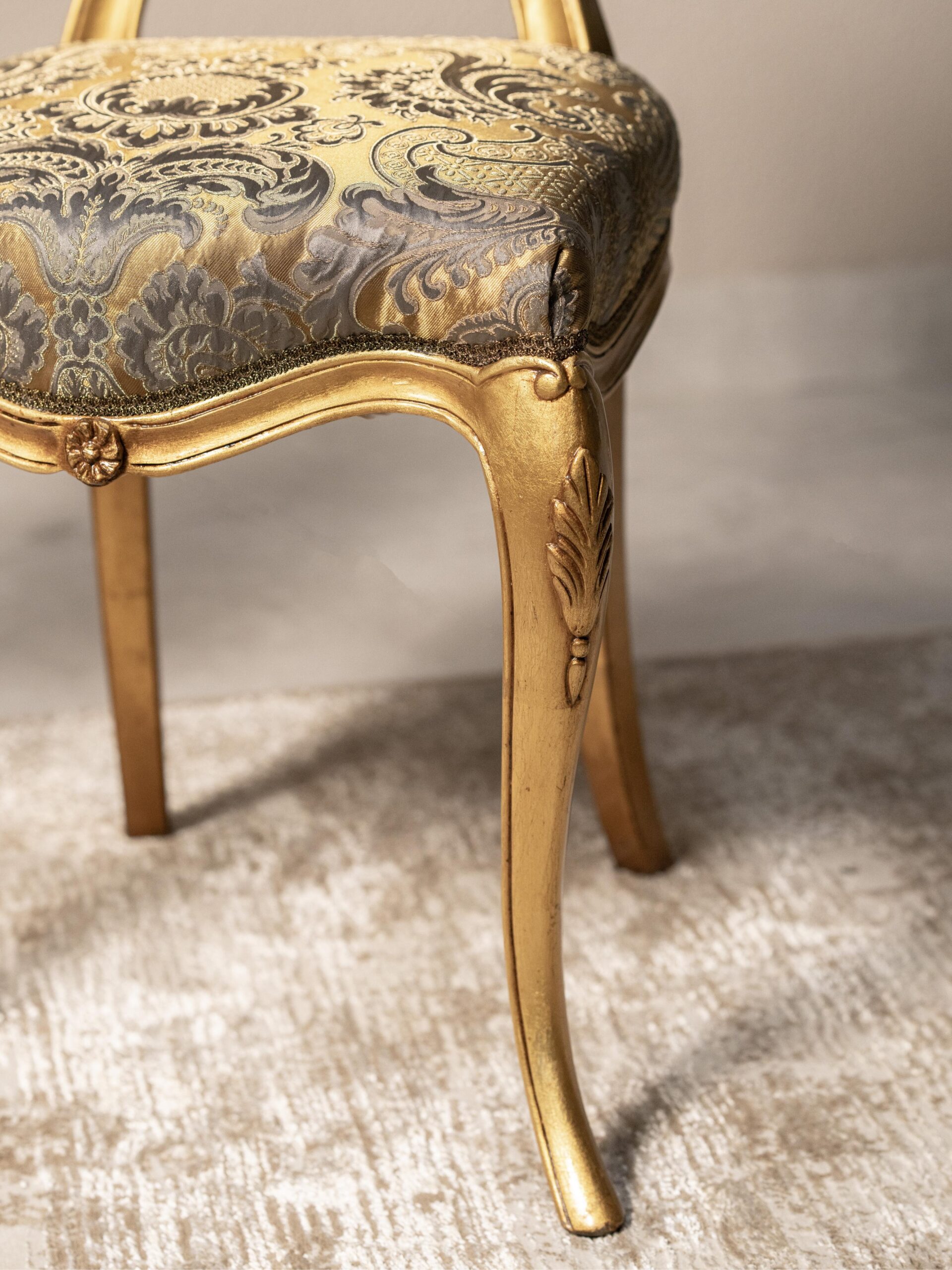Louis XV Gold Curved Side Chair - Image 3