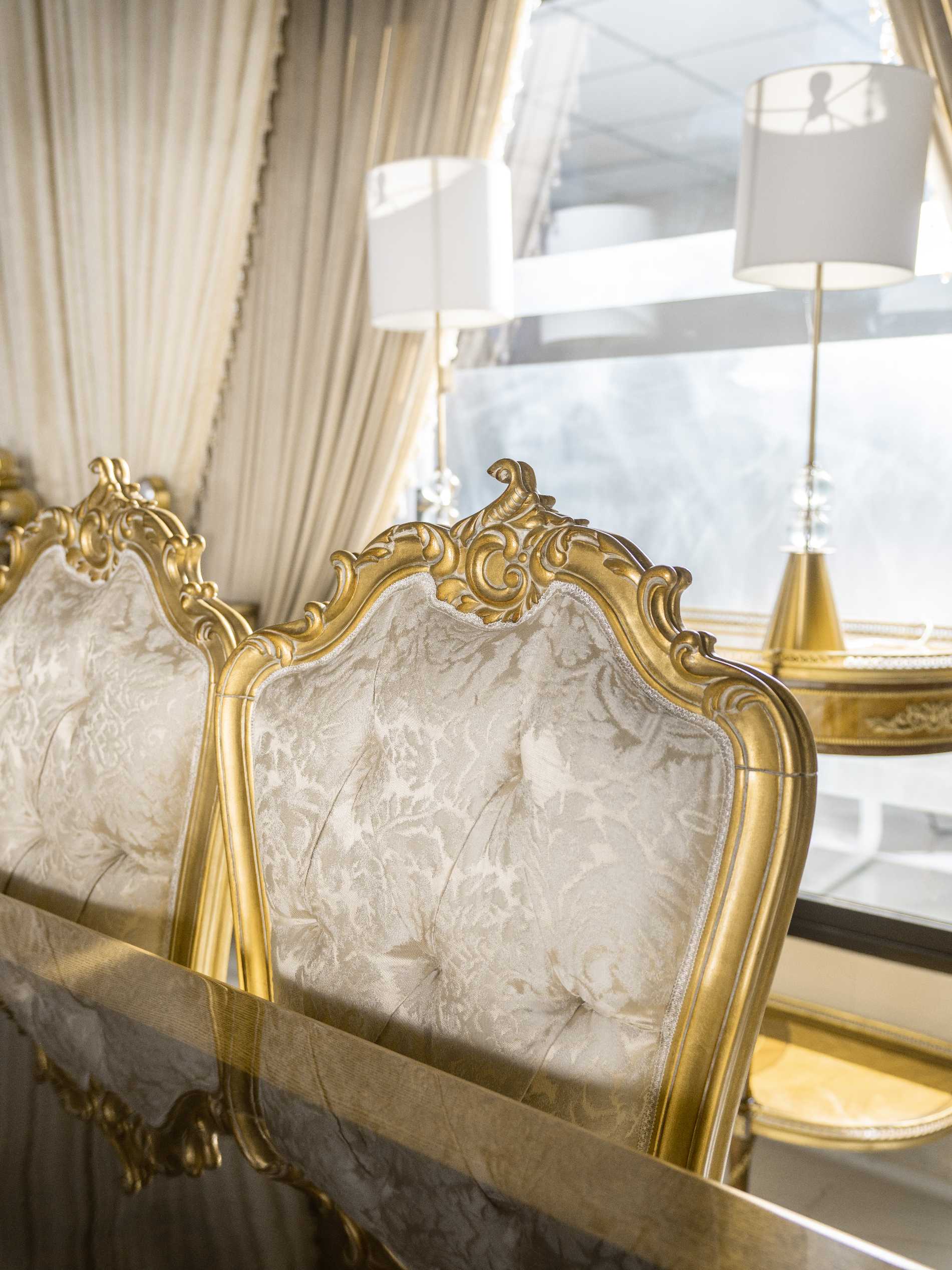 Gold Royale Dining Set - Image 5