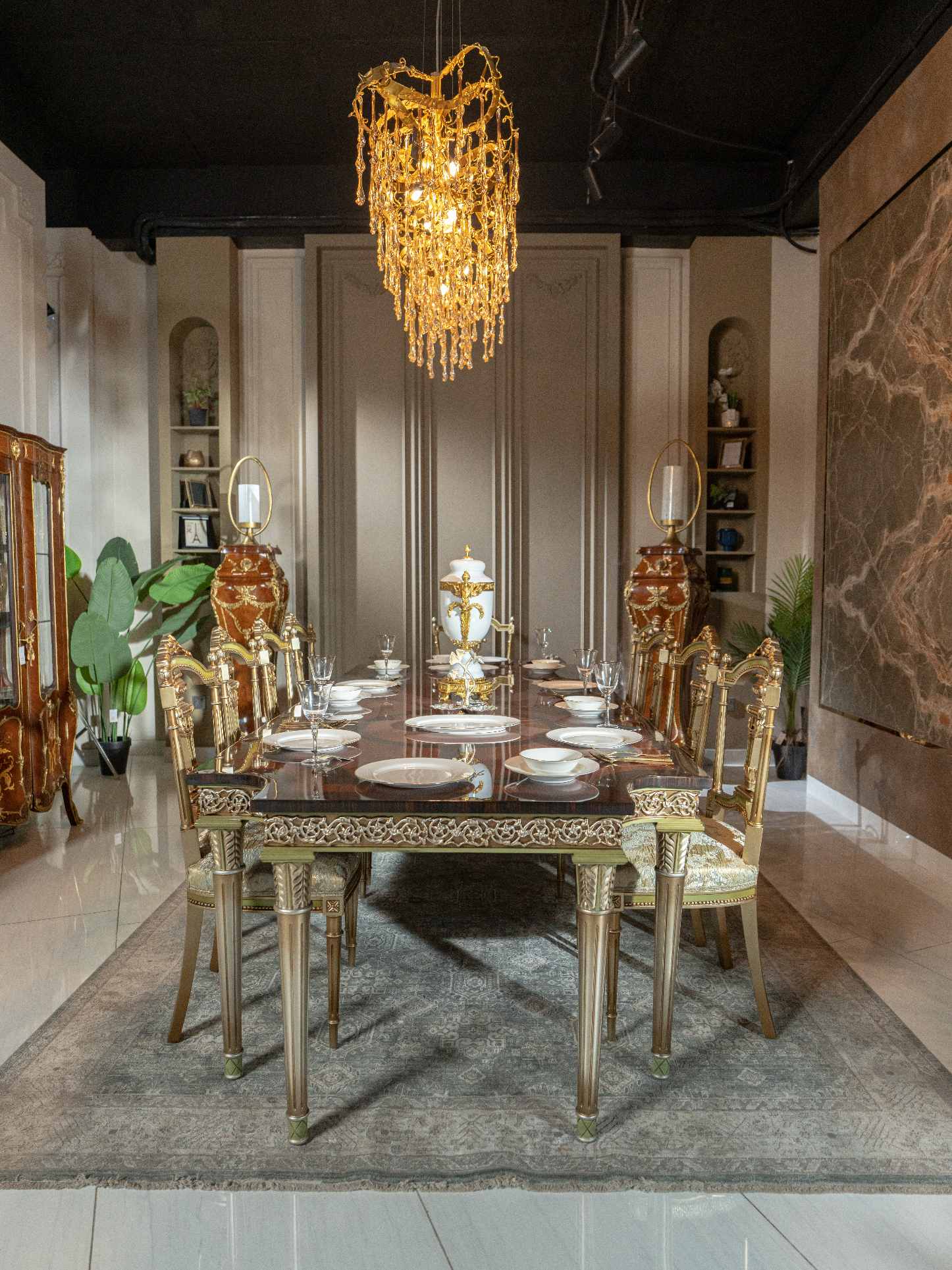 Majestic Royale Dining Ensemble - Image 6