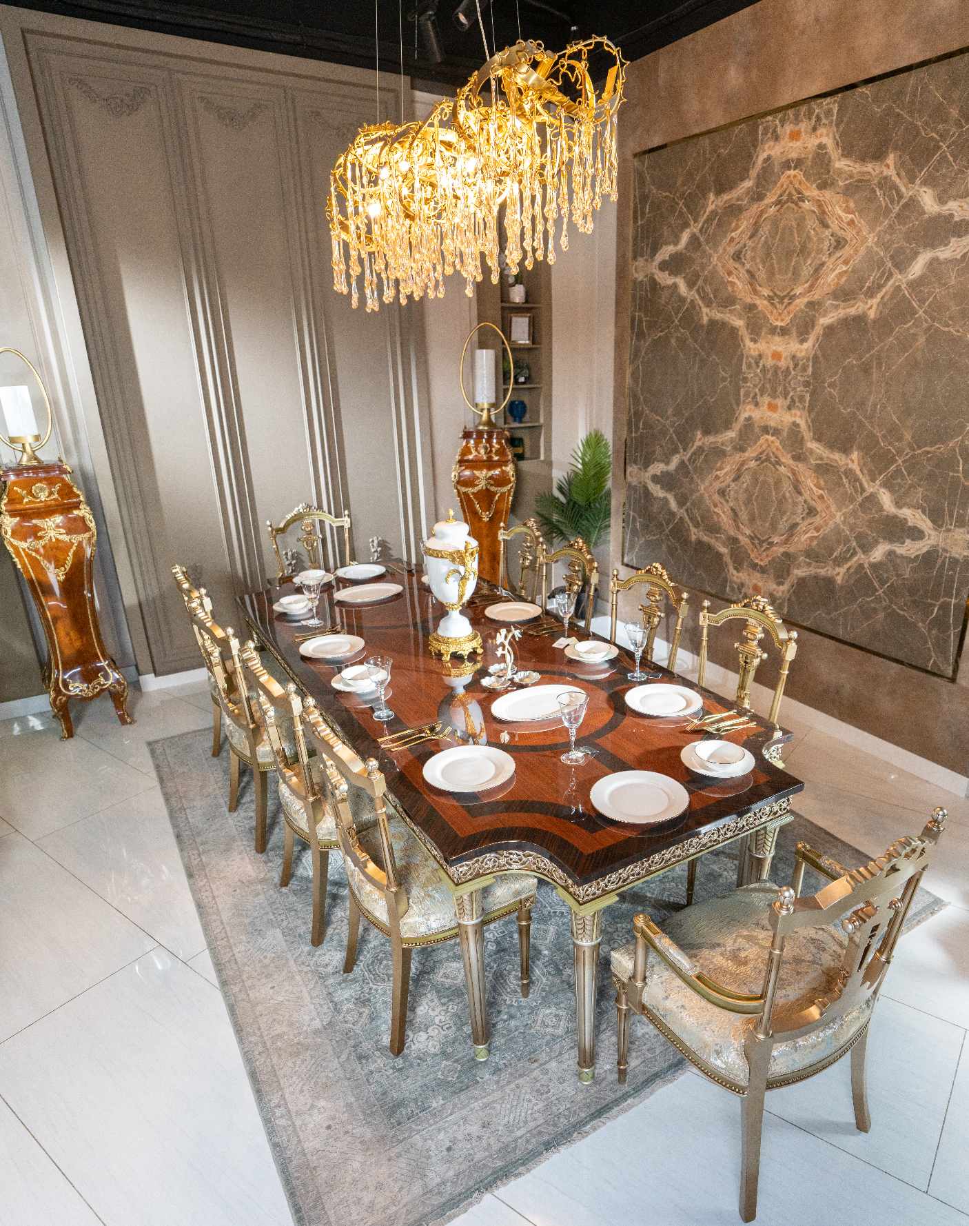 Majestic Royale Dining Ensemble - Image 10